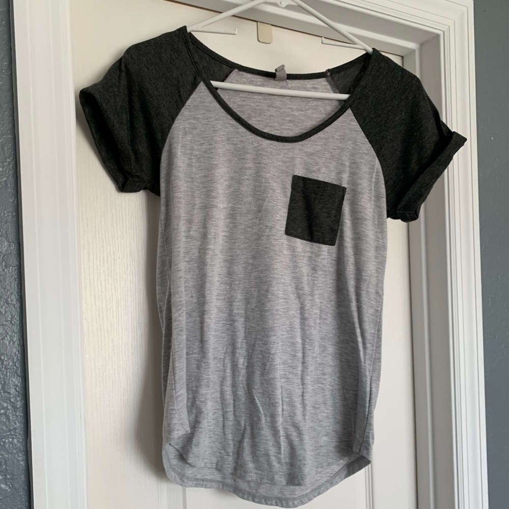 Bite Pocket T-shirt
